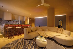 2 Bedroom Penthouse - The Bulabog Suite | Private kitchen