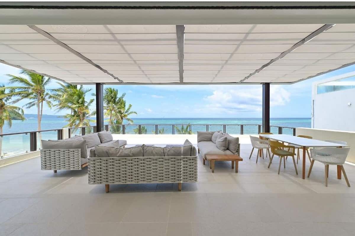 3 Bedroom Penthouse Panoramic Paradise | Teras/patio