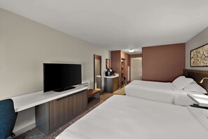 Habitación | Ropa de cama hipoalergénica y escritorio