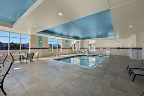 Indoor pool - Hilton Garden Inn Omaha East/Council Bluffs (Council Bluffs)