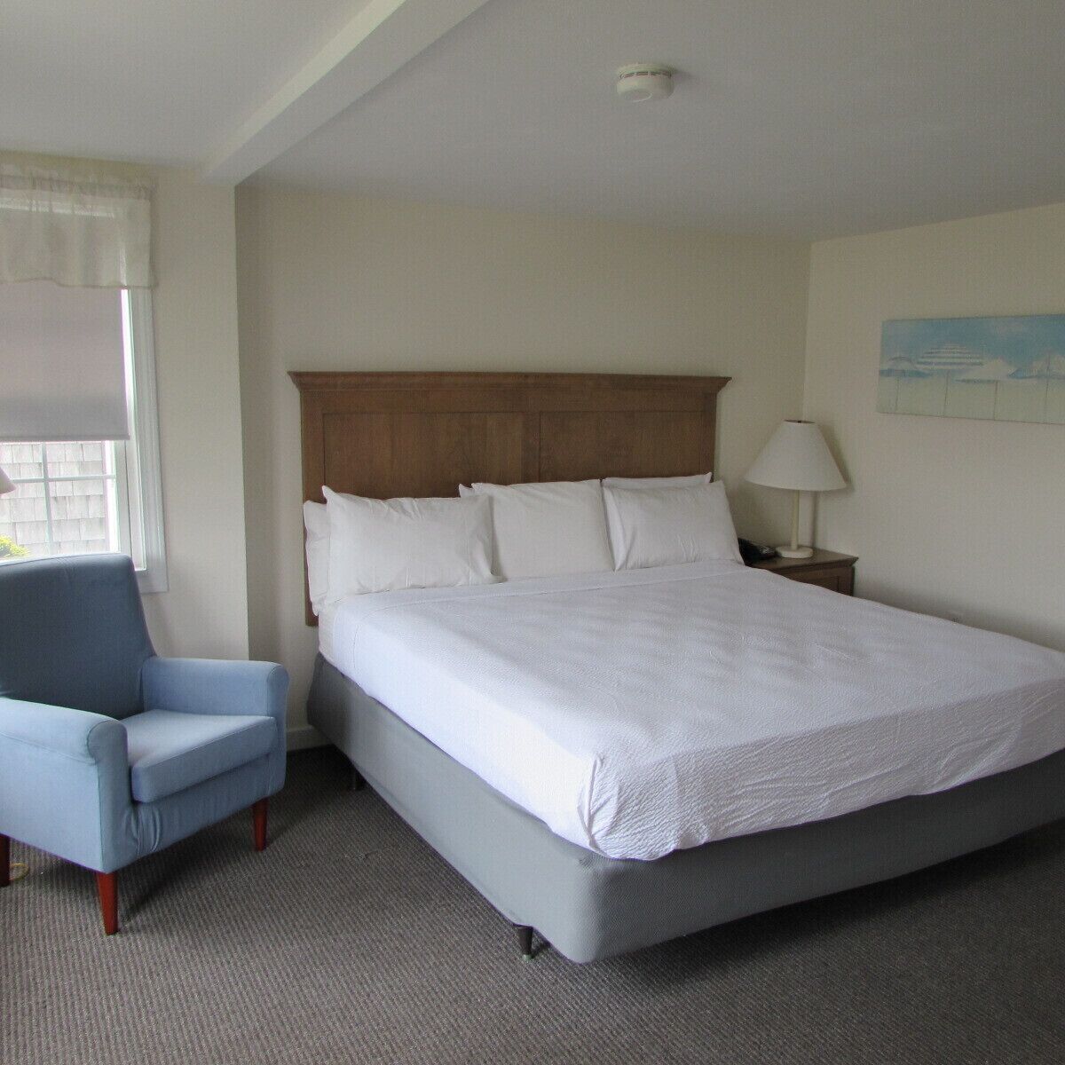 Cottage, 1 King Bed, Ocean View | In-room dining