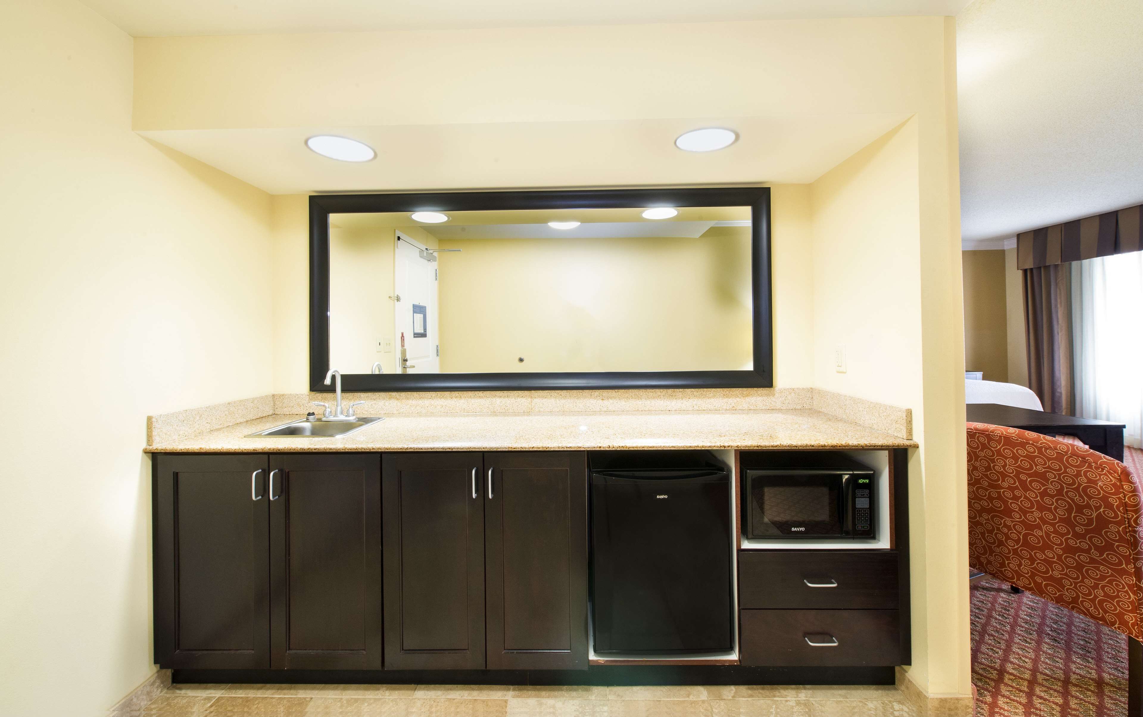 Minibar