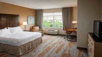 1 bedroom, desk, laptop workspace, blackout drapes