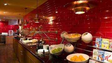 Esmorzar diari d'estil bufet (12.95 USD per persona)