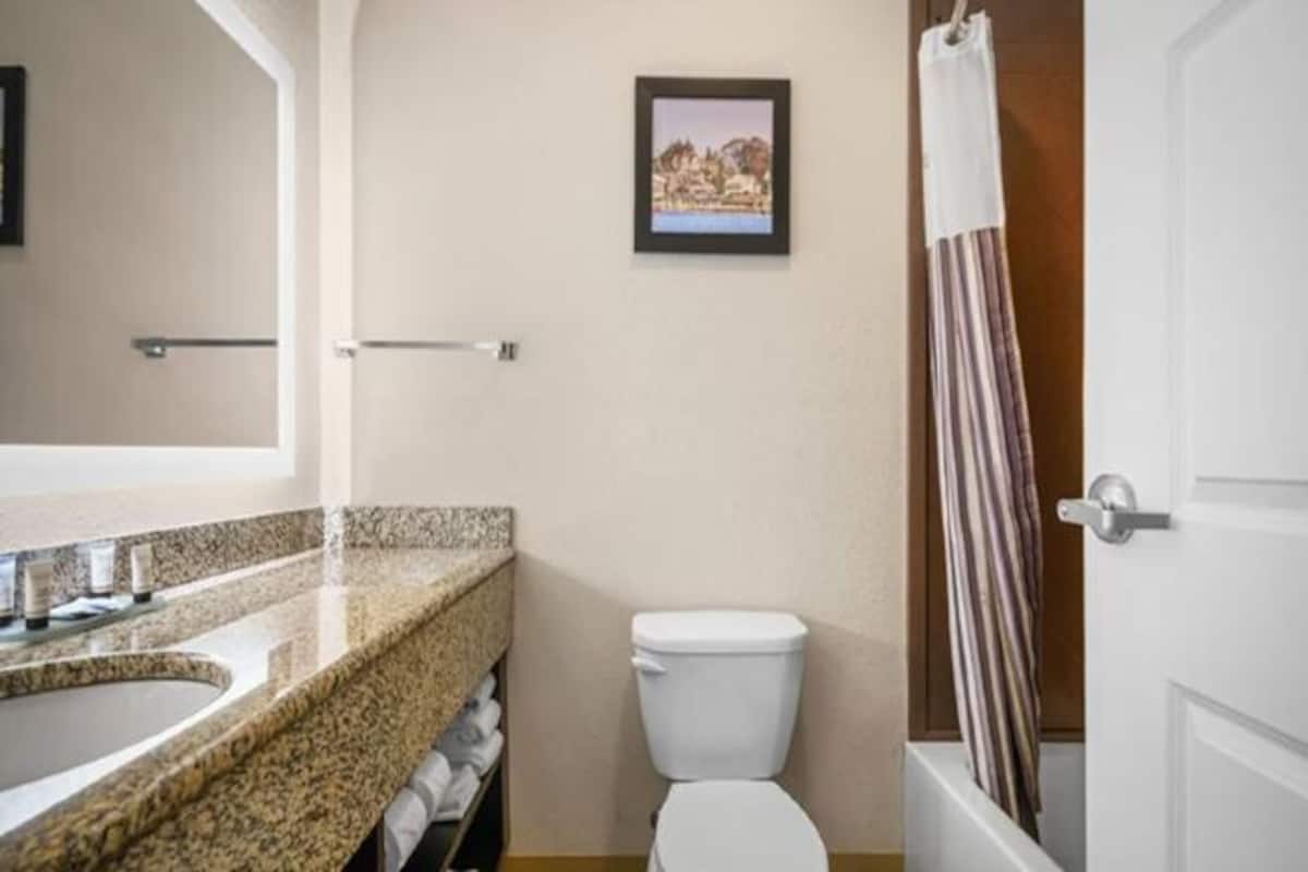 Bathroom | Shower, hair dryer, towels