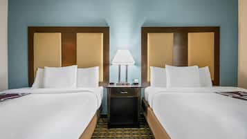 Room, 2 Queen Beds, Accessible (Mobility/Hearing Impaired Accessible)