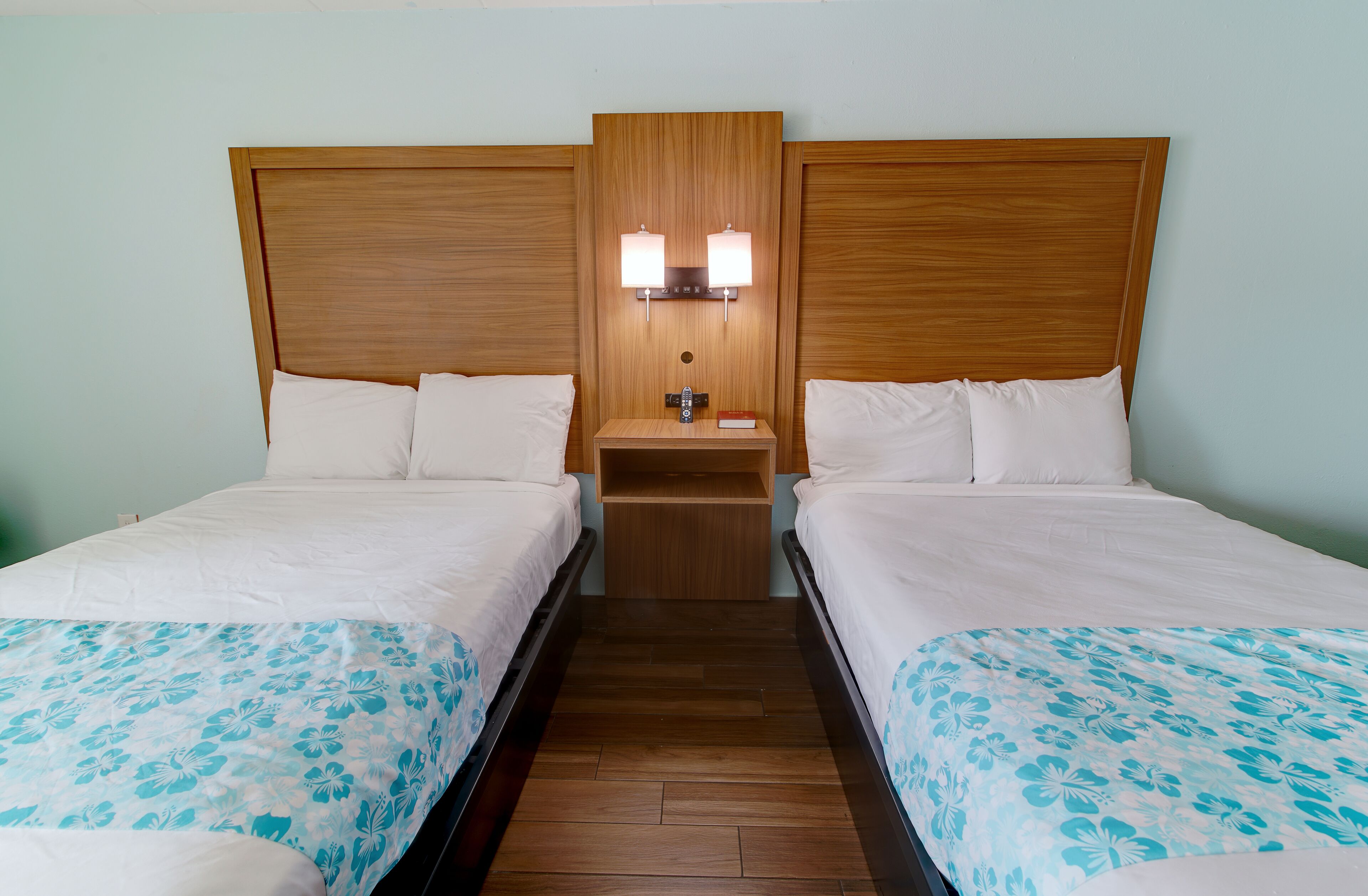 Photo - Seashire Inn & Suites