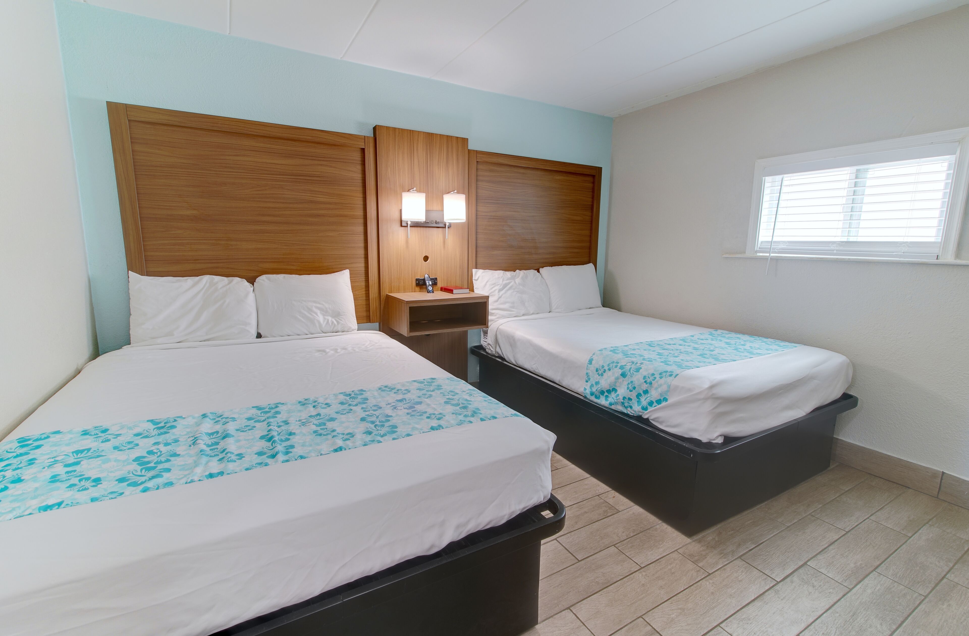 Photo - Seashire Inn & Suites