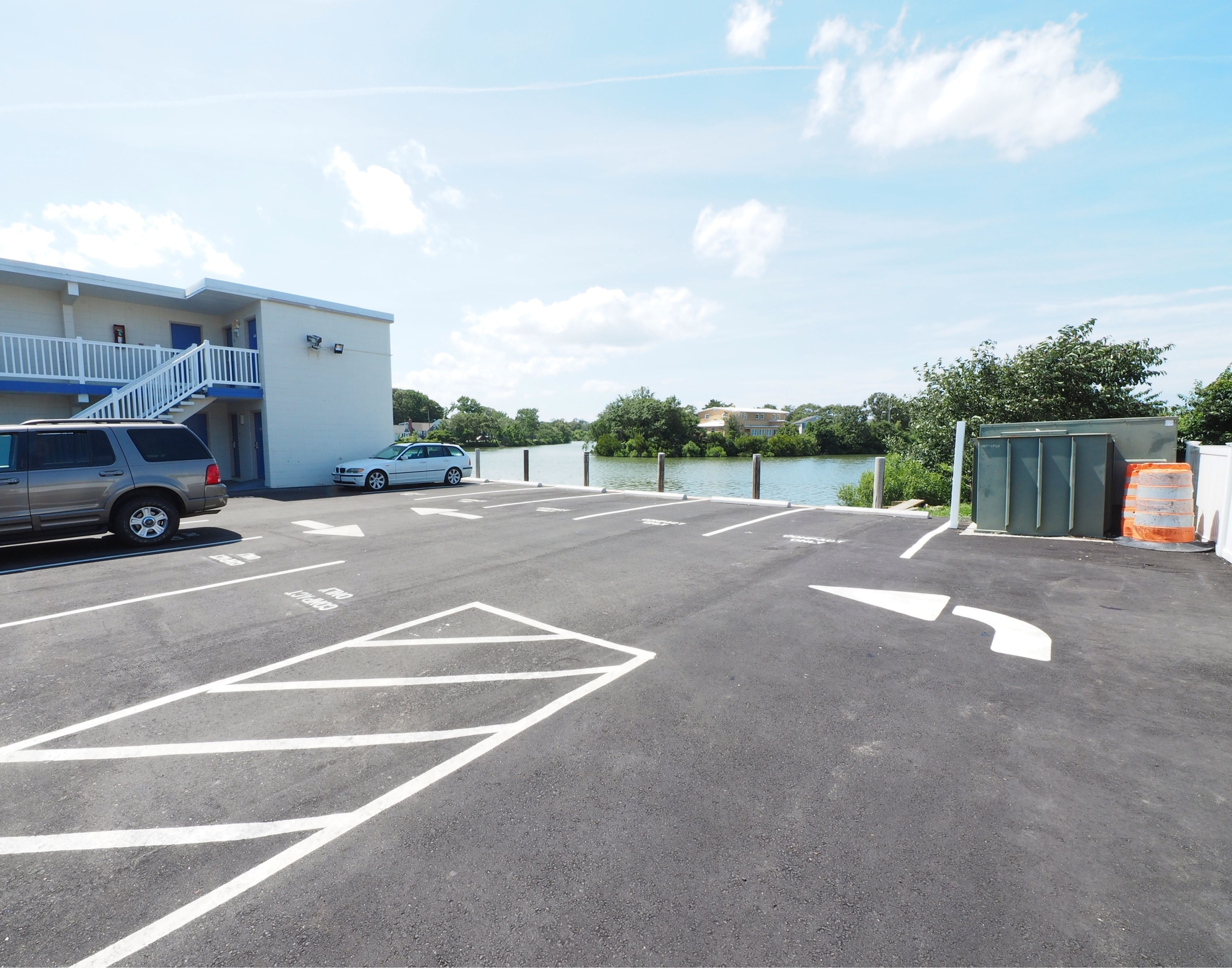 Photo - Seashire Inn & Suites