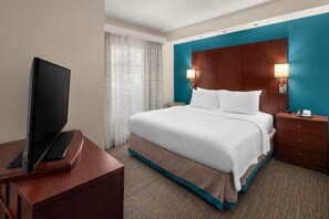 Premium bedding, down comforters, in-room safe, desk - Residence Inn Portland Airport at Cascade Station (Portland)