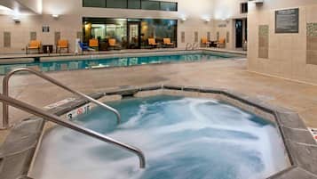 Una piscina techada