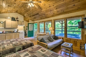 Individually decorated, individually furnished, rollaway beds, free WiFi