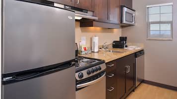 Suite, 2 Bedrooms, Non Smoking | Premium bedding, in-room safe, desk, iron/ironing board