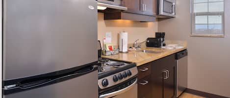 Suite, 2 Bedrooms, Non Smoking | Premium bedding, in-room safe, desk, iron/ironing board