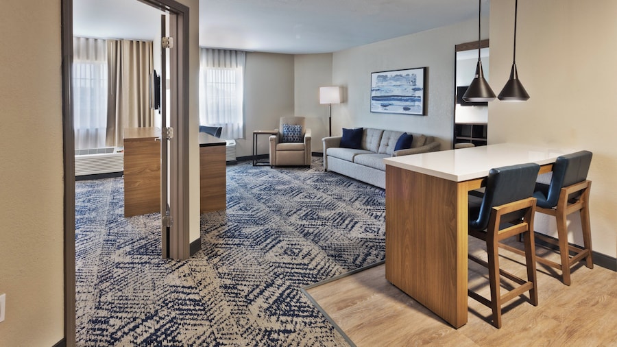 Candlewood Suites Montgomery- North by IHG