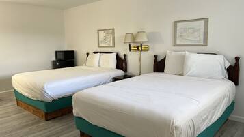 Standard Room, 2 Queen Beds, Exterior