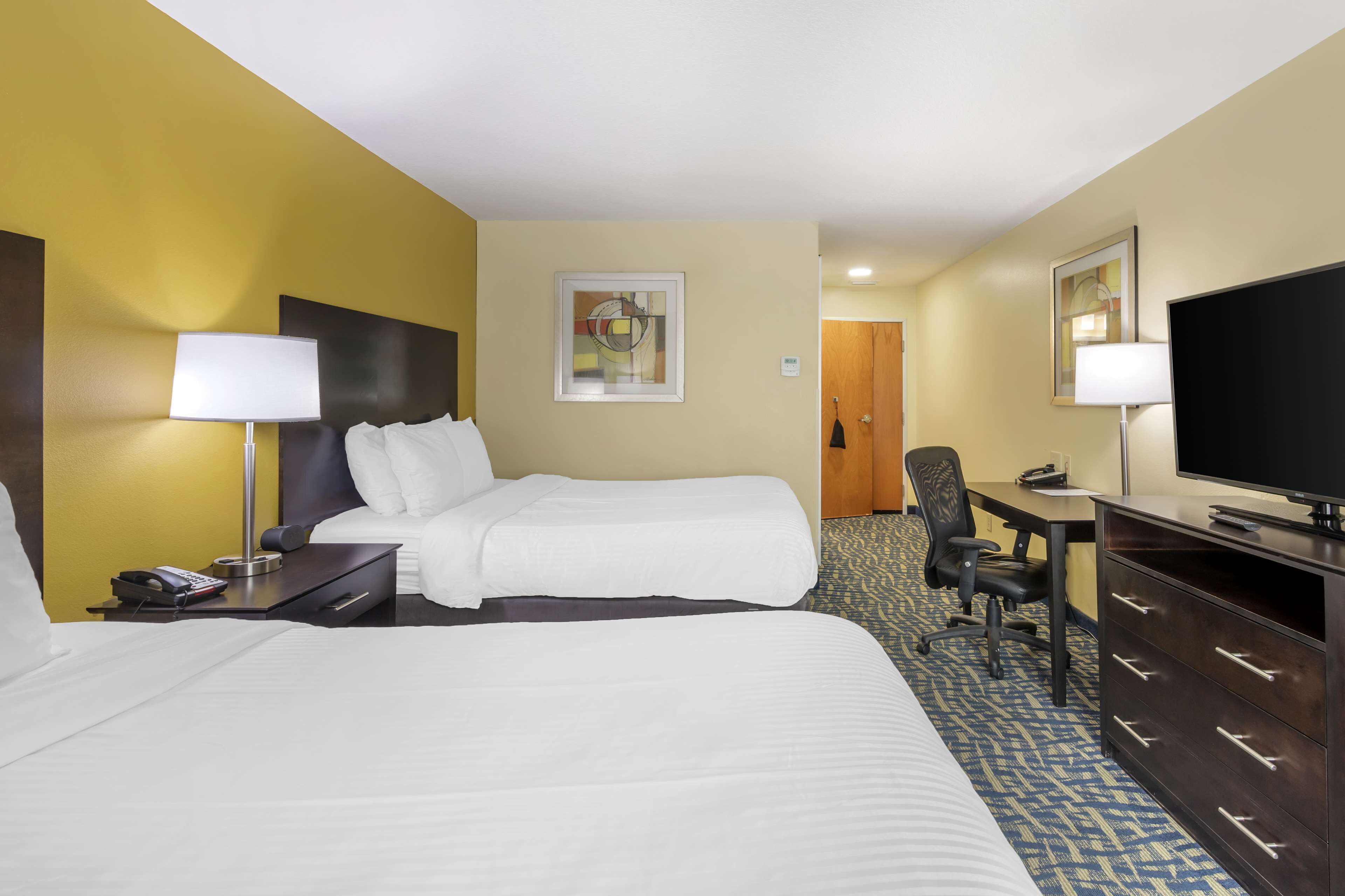 standard room, 2 queen beds, accessible, non smoking | pillow-top beds, in-room safe, desk, iron/ironing board