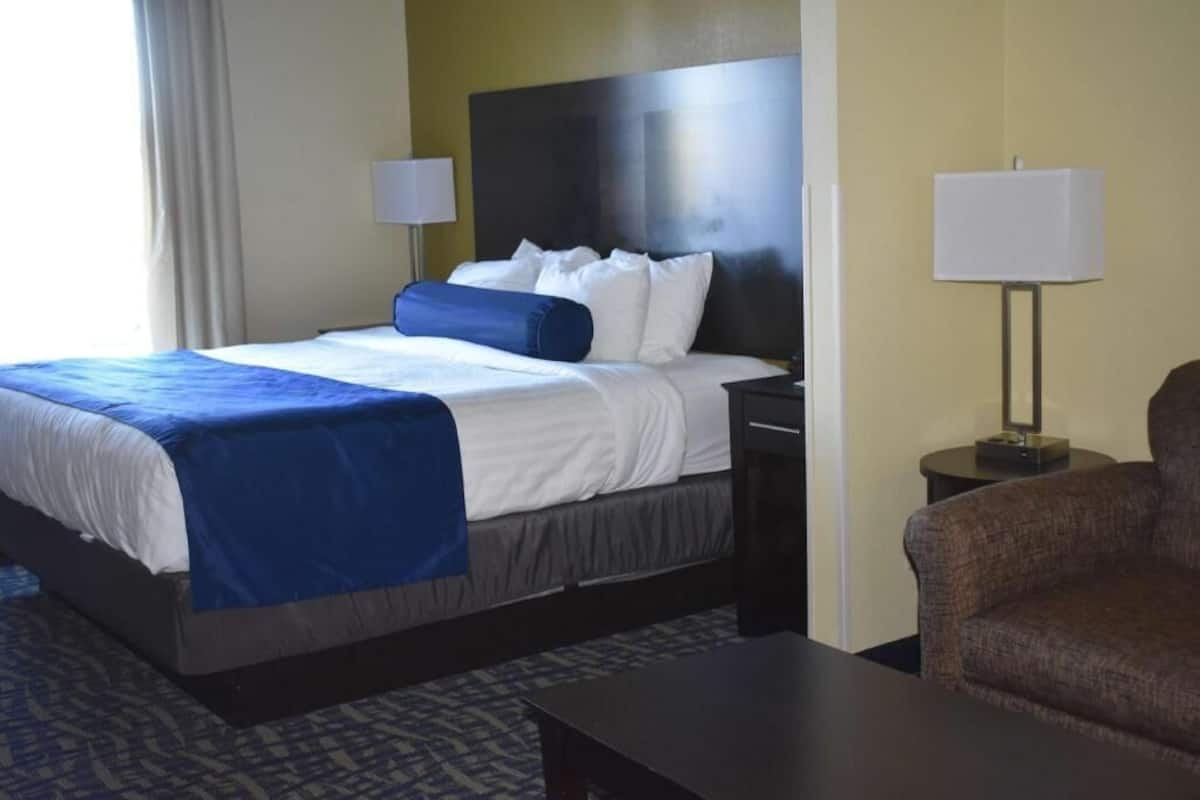 Pillowtop beds, in-room safe, desk, iron/ironing board