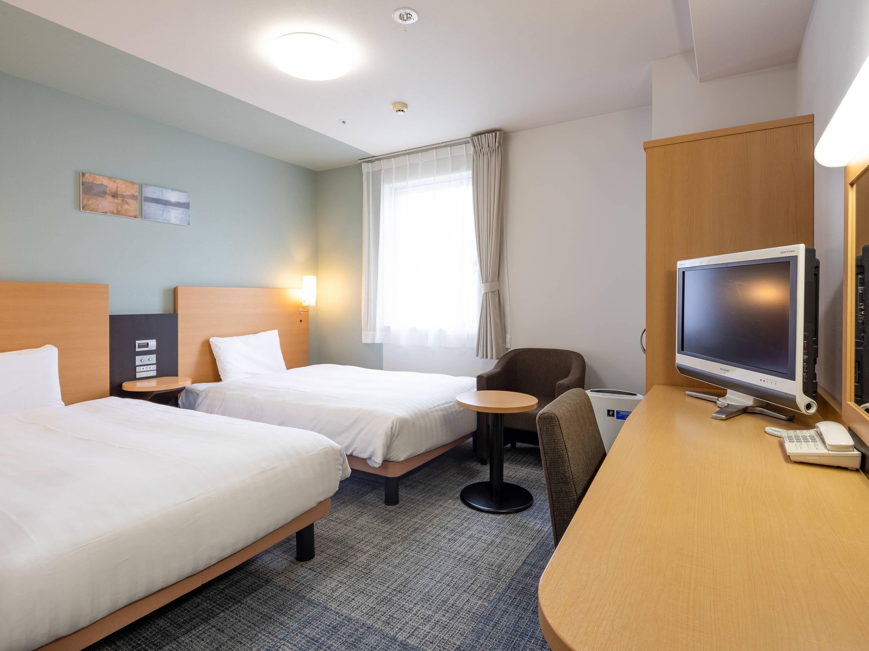 Room, 2 Single Beds, Non Smoking | Desk, blackout curtains, soundproofing, iron/ironing board