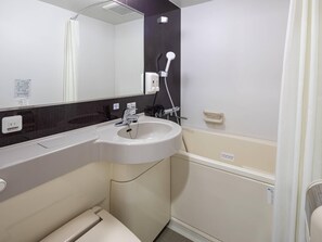 Room, 2 Twin Beds, Non Smoking | Desk, blackout drapes, soundproofing, iron/ironing board - Comfort Hotel Kure (Kure)