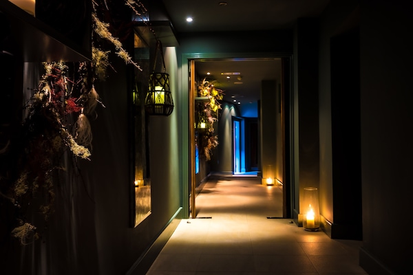 Sauna, vasca idromassaggio, trattamenti per il corpo, body wrap