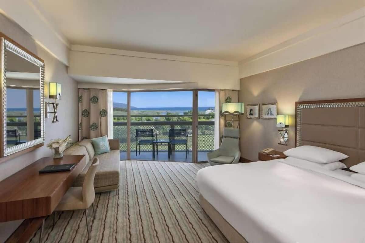 Free minibar, in-room safe, desk, laptop workspace