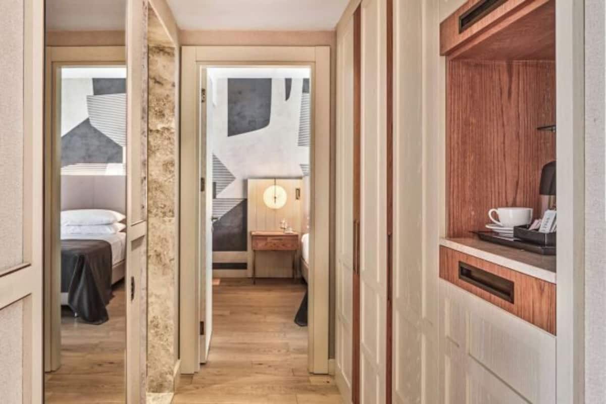 Free minibar, in-room safe, desk, laptop workspace