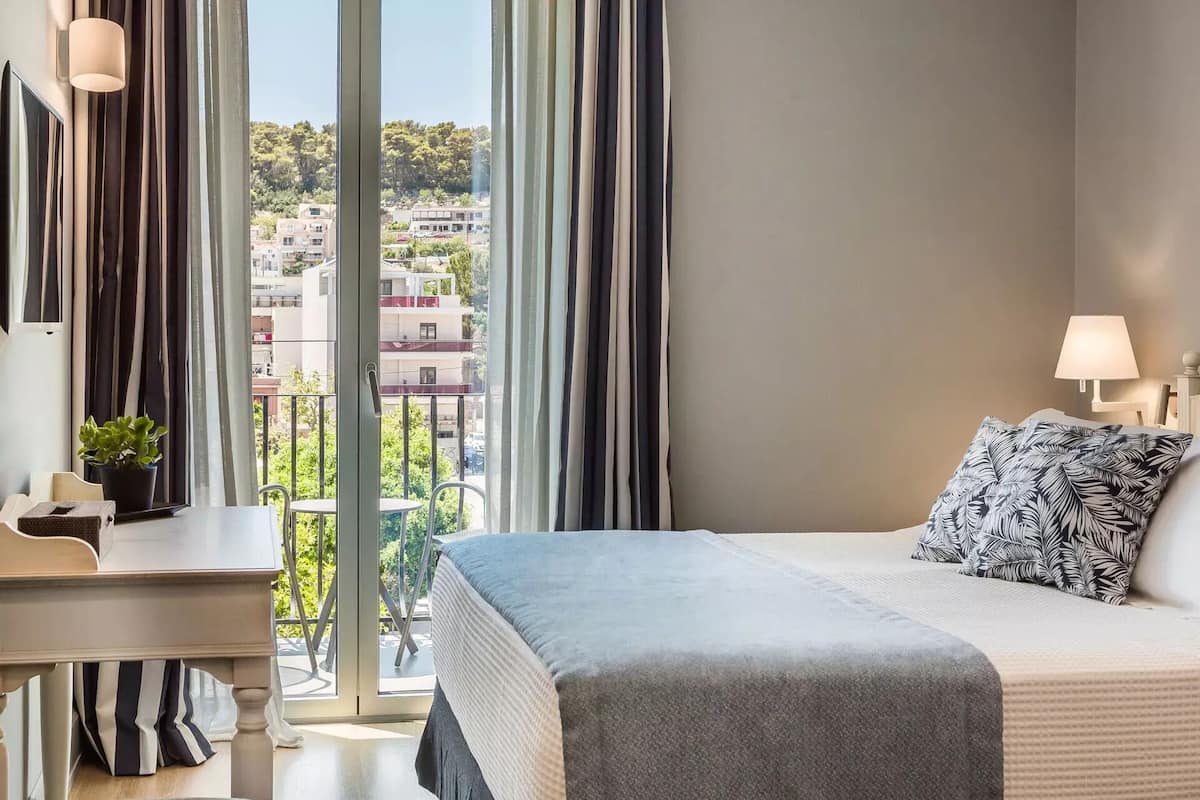 Classic Double Room