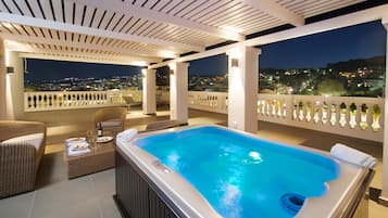 Bathtub spa outdoor