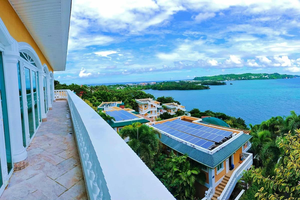 Royal Suite, 3 Bedrooms | Premium bedding, minibar, in-room safe, rollaway beds