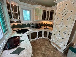 Royal Suite, 3 Bedrooms | Private kitchenette