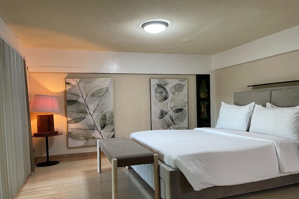 Studio, Garden View | 2 bedrooms, premium bedding, in-room safe, rollaway beds