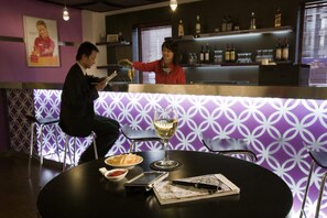 Bar (on property) - ibis Beijing Sanyuan (Beijing)