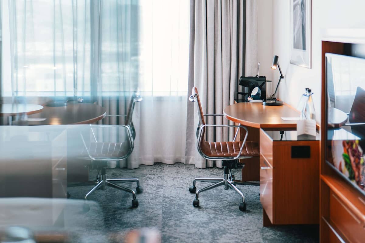 In-room safe, individually furnished, desk, laptop workspace