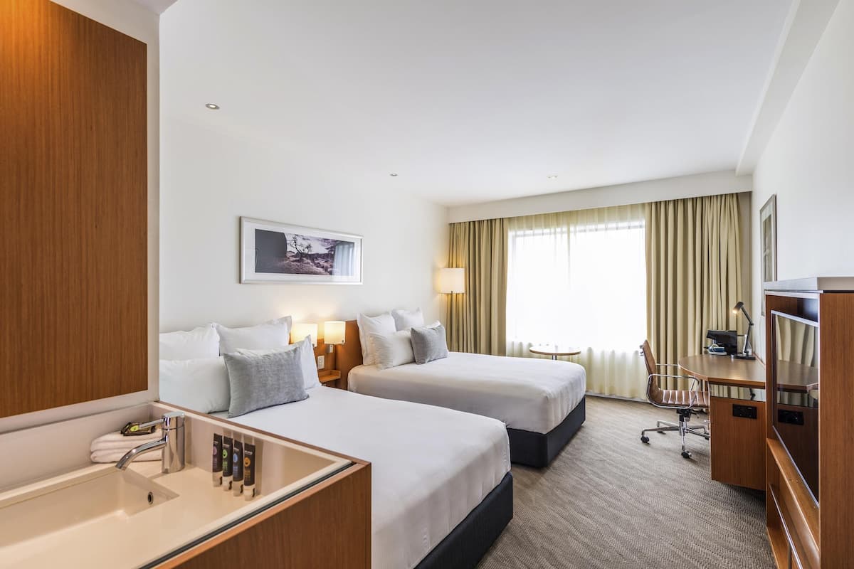 in-room safe, individually furnished, desk, laptop workspace