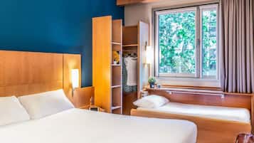 Standard Room, 1 Double Bed with Sofa bed | In-room safe, desk, soundproofing, iron/ironing board