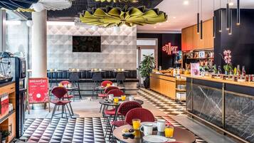 Daily buffet breakfast (EUR 10.95 per person)