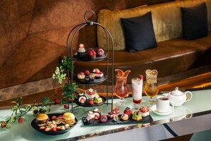 3 restauranter: frokost, lunsj, middag og brunsj serveres