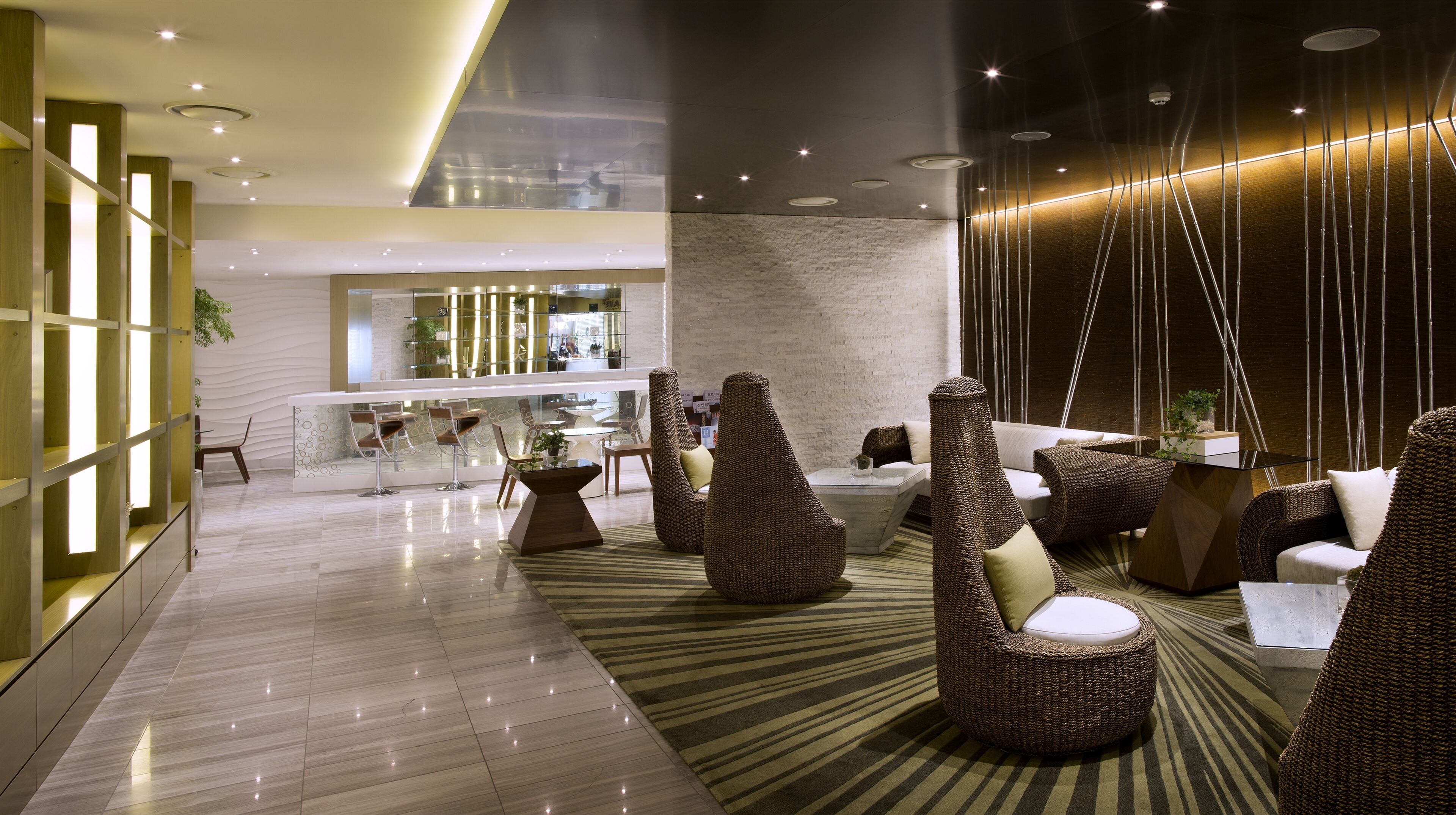 Couples treatment rooms, steam room, body treatments, hydrotherapy