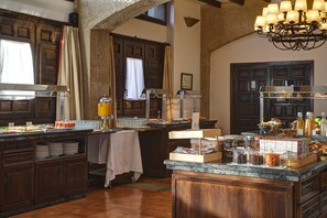 Daily buffet breakfast (EUR 20 per person)