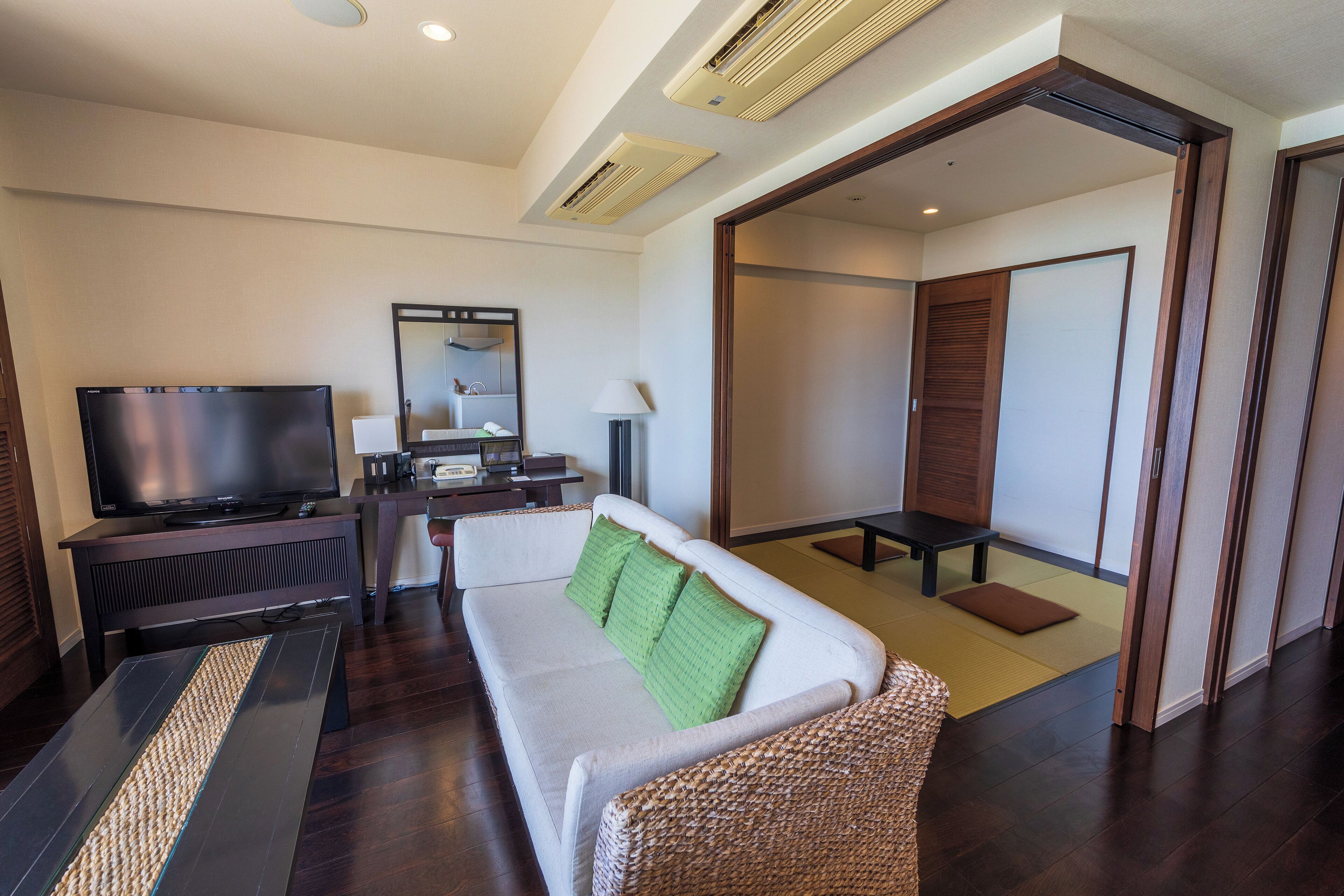 jpn-western suite in condo bldg | 2 bedrooms, down duvets, in-room safe, desk