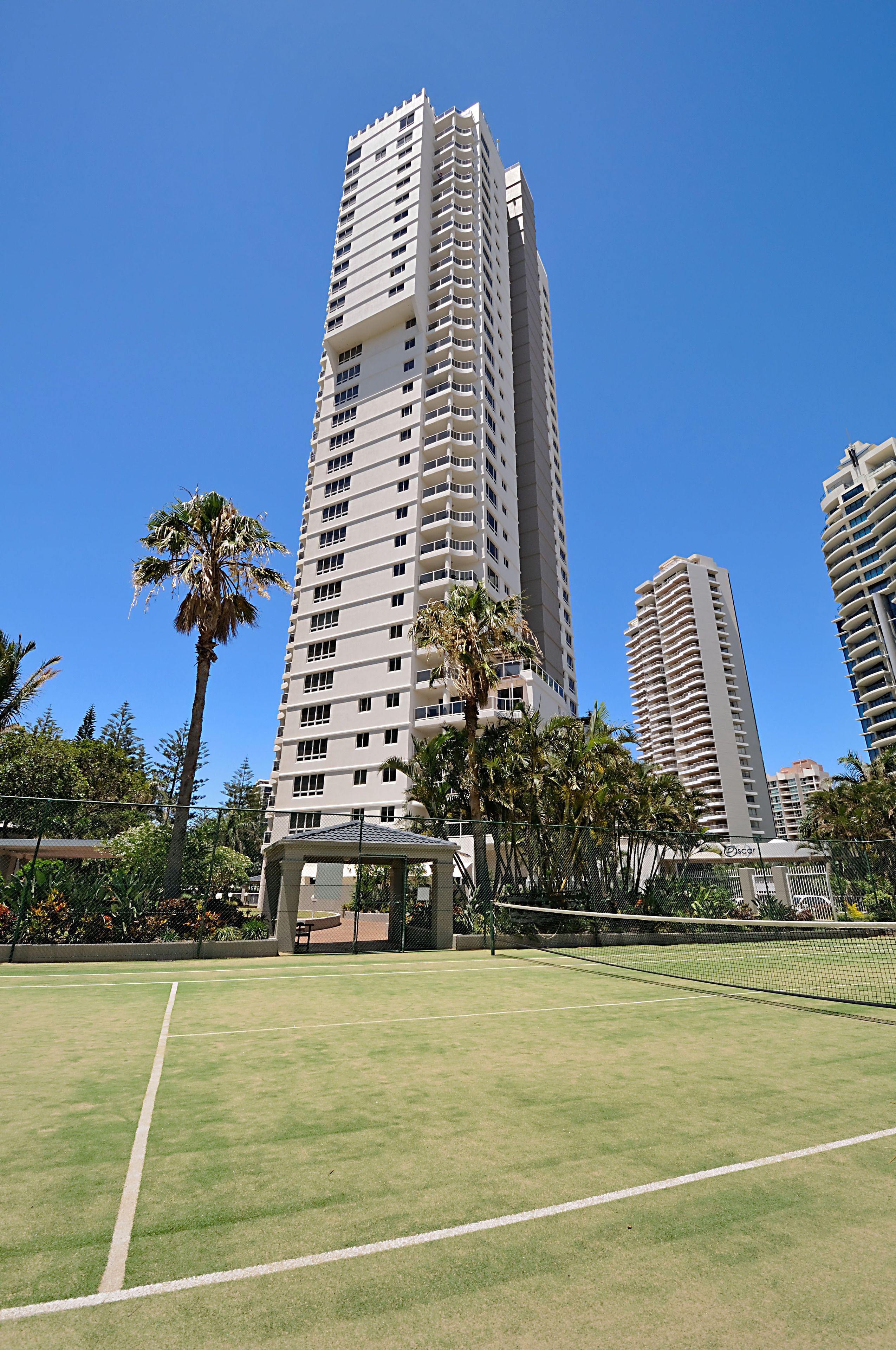 Oscar on Main Resort — image 25