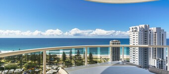 Oscar on Main Resort