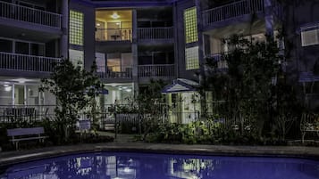 Fasade – kveld/natt