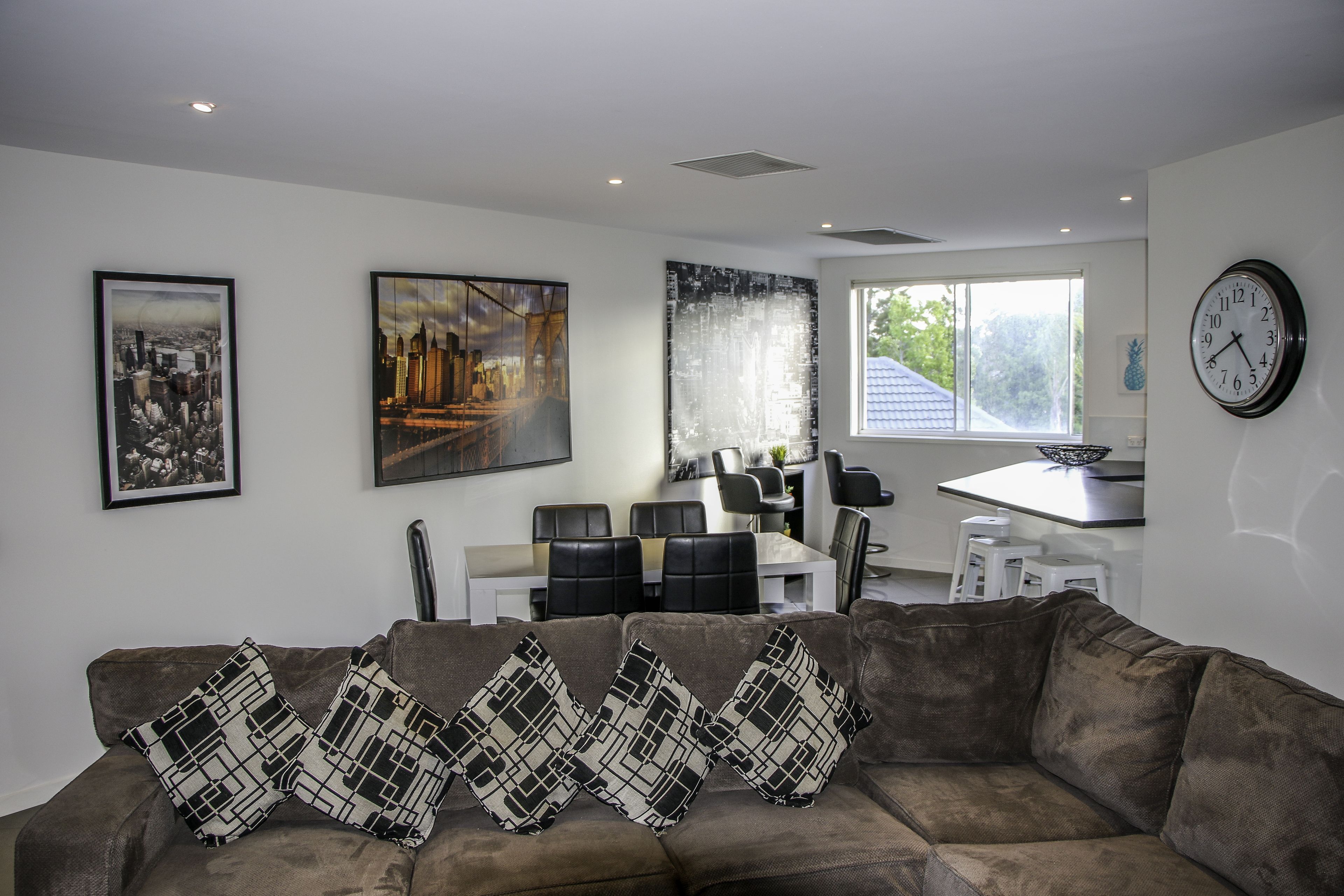 Surfers Beach Holiday Apartments — image 23
