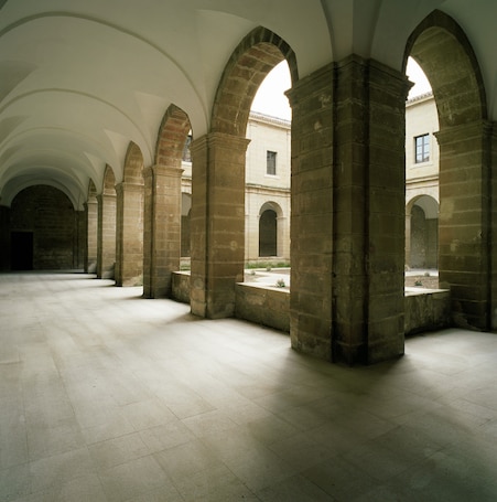 Interior. Parador de Santo Domingo Bernardo de Fresneda
