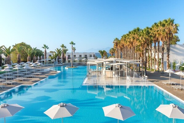 Indoor pool, outdoor pool