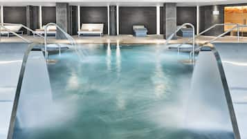 Couples treatment rooms, sauna, hot tub, steam room, Turkish bath