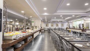 Daily buffet breakfast (EUR 8 per person)