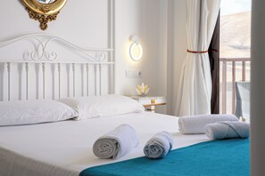 Kahden hengen superior-huone (Terrace or Balcony) | Tallelokero huoneessa, yksilöllisesti sisustettu